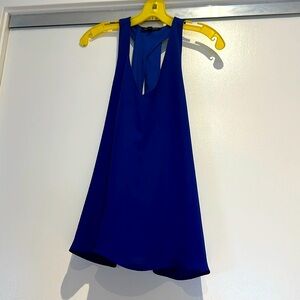 Banana Republic crêpe material top. Blue size small.